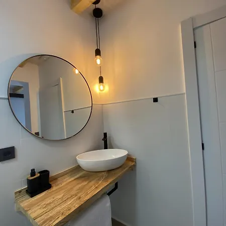 La Casa Del Barbero Holiday home Torrelavega